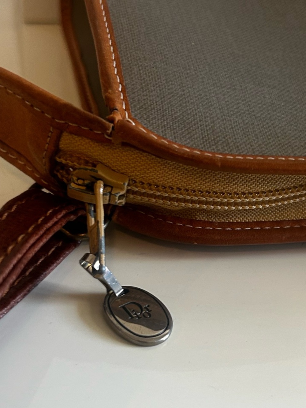 Christian Dior Vintage canvas and leather crossbody bag - Picture 10 of 15